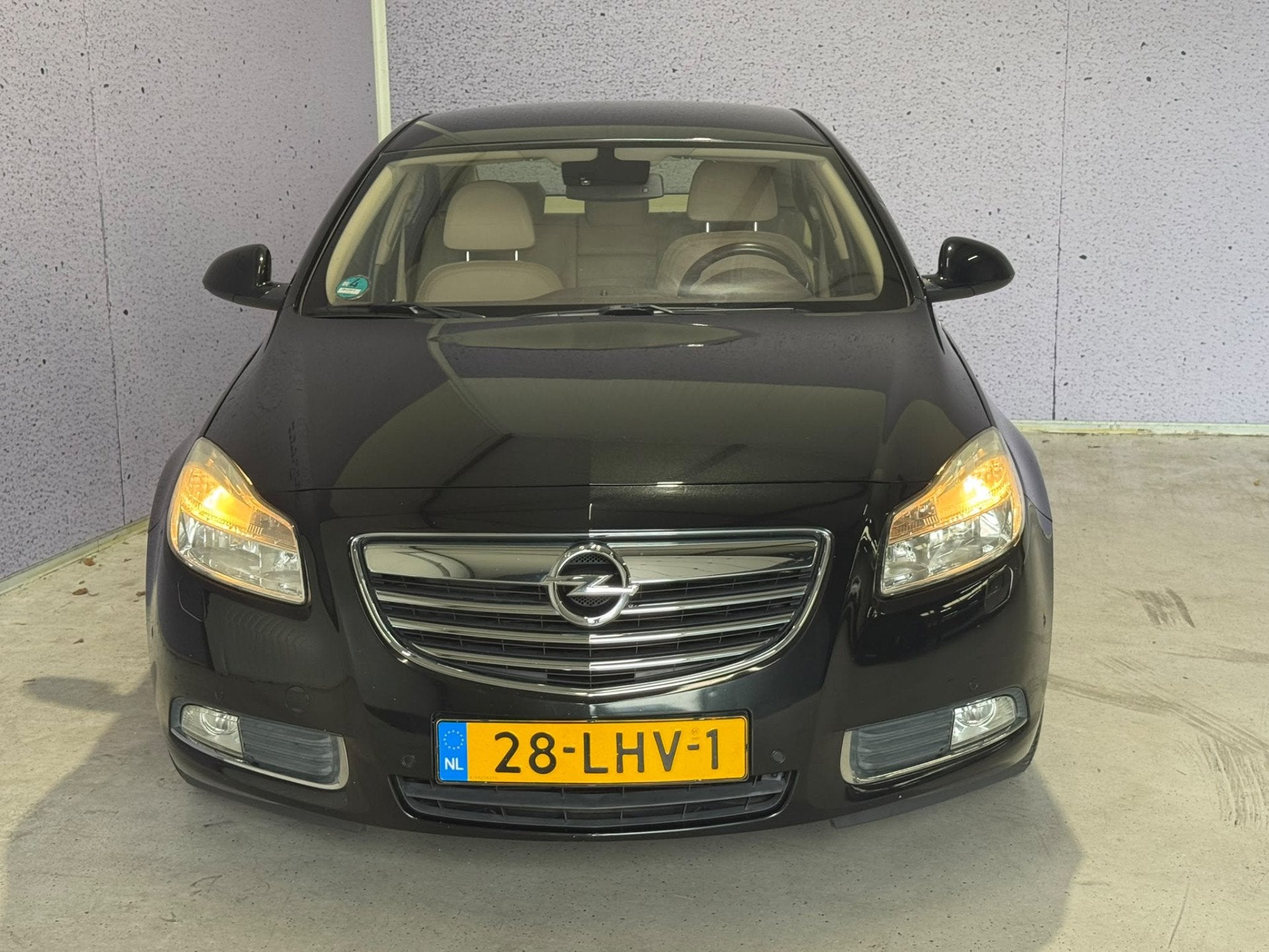 Opel Insignia 2.0 T Cosmo // AUTOMAAT // LEDER // STOELVERWA, Auto's, Opel, Gebruikt, Beige, 4 cilinders, Zwart