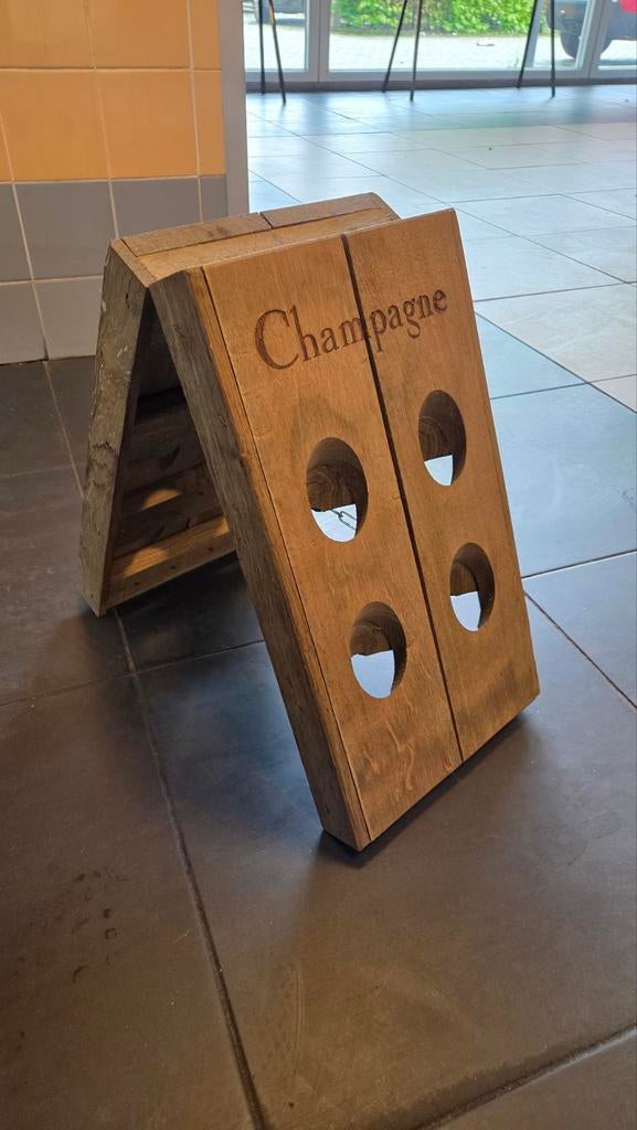 Uniek houten champagne pupitre / flessenrek, Ophalen, Gebruikt, Hout, 5 tot 15 flessen