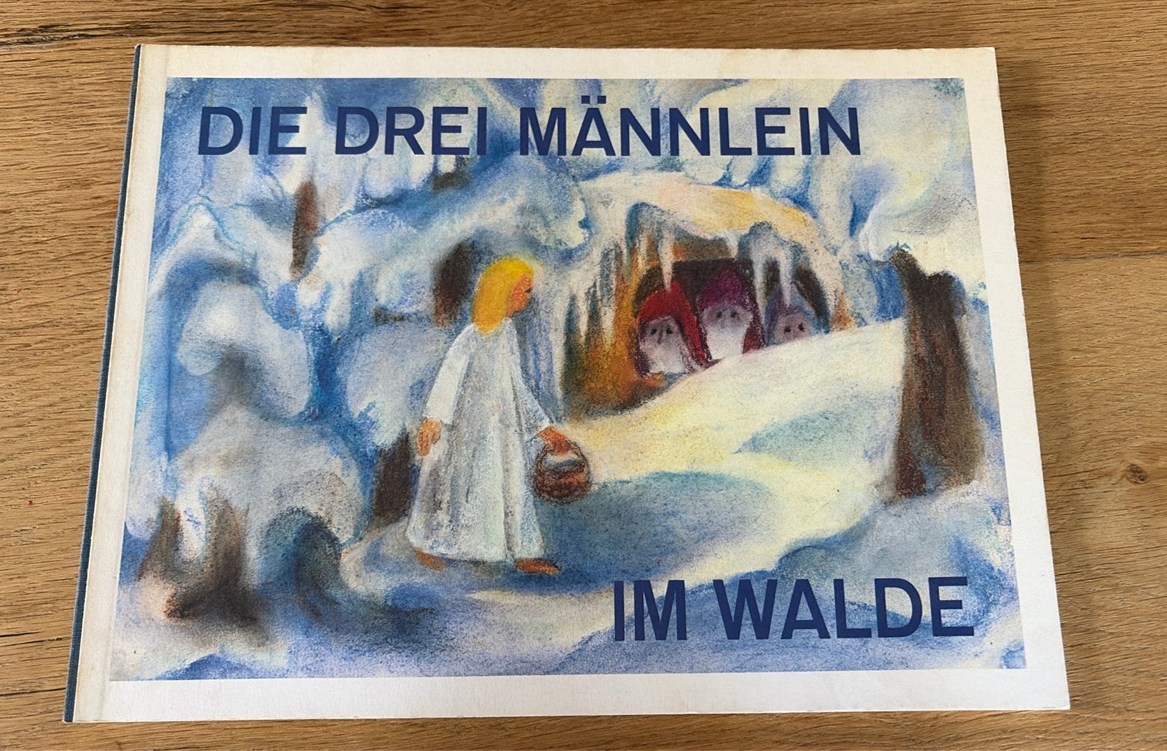 Die drei männlein im walde lilly gross - anderegg, Boeken, Kinderboeken | Kleuters, Ophalen of Verzenden, Zo goed als nieuw, Fictie algemeen