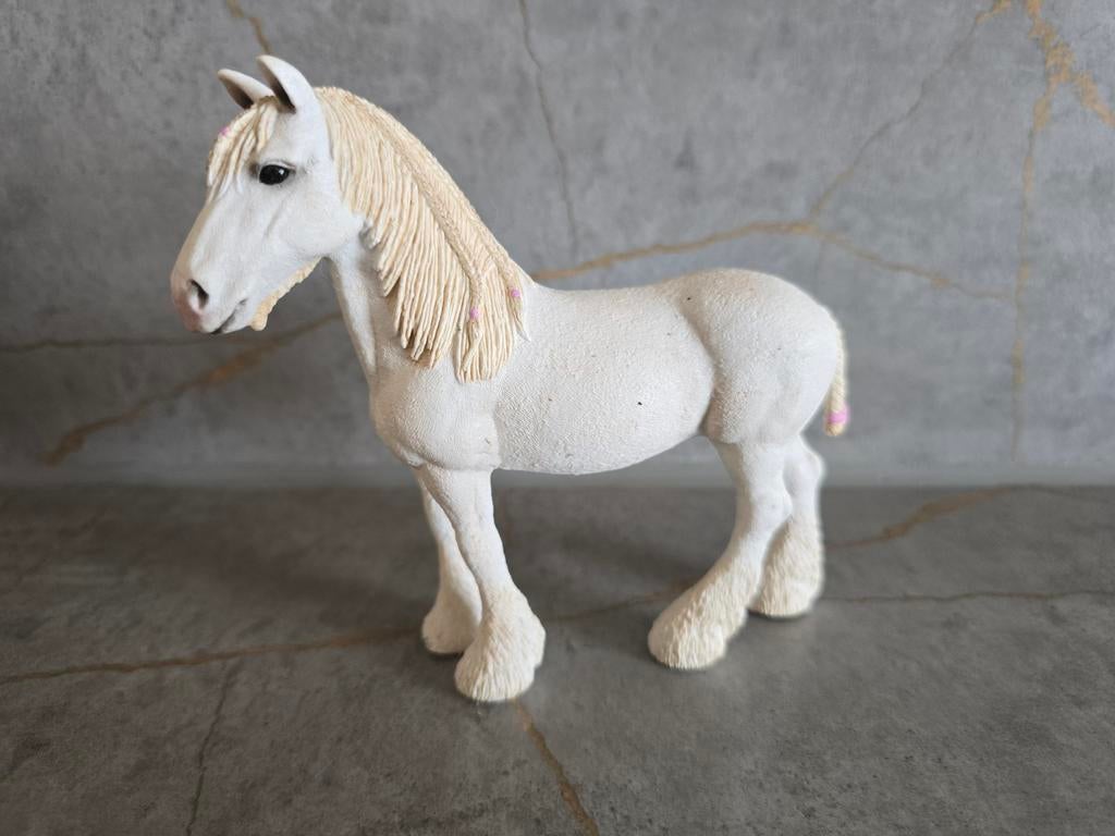 Schleich Shire Merrie, Verzamelen, Dierenverzamelingen, Ophalen of Verzenden, Zo goed als nieuw, Paard, Beeldje of Figuurtje