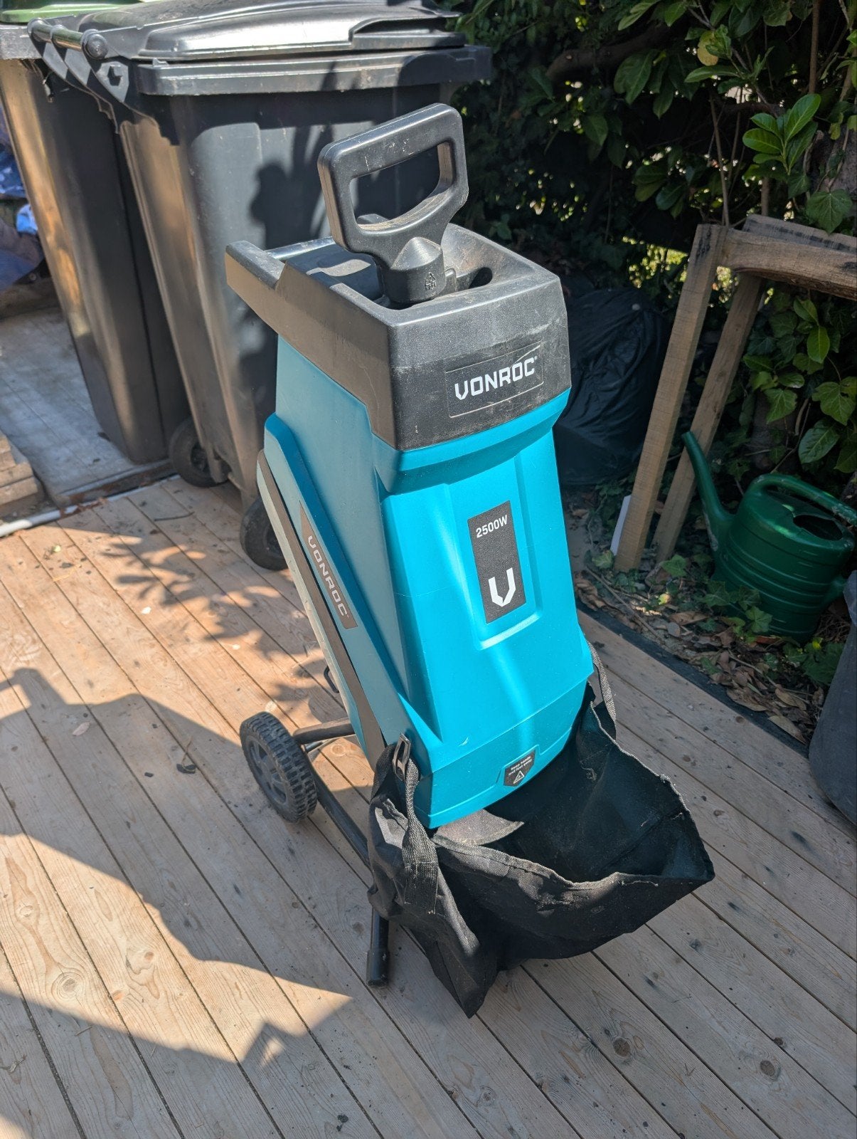Elektrische Hakselaar Vonroc - Werkt naar behoren, Tuin en Terras, Hakselaars, Ophalen, Gebruikt, Vonroc, Met opvangzak