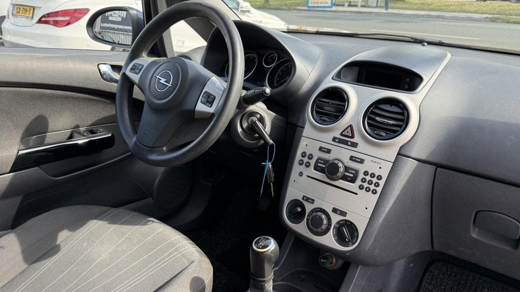 Opel Corsa 1.4-16V Airco 5-deurs GEEN APK, Voorwielaandrijving, 1063 kg, Gebruikt, 4 cilinders