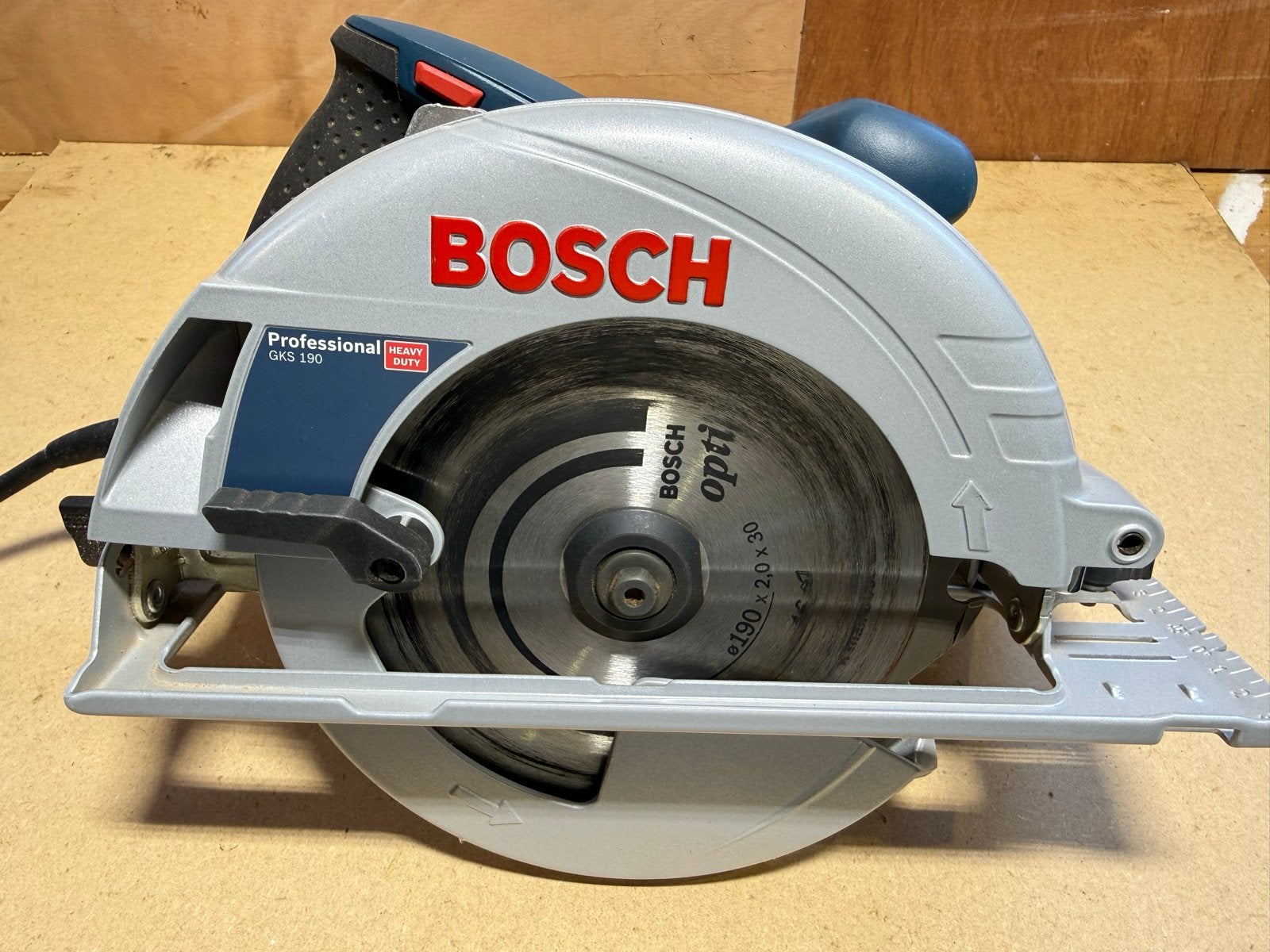 Bosch GKS 190 Cirkelzaag - Krachtig en Betrouwbaar, Cirkelzaag, 70 mm of meer, Ophalen of Verzenden, Zo goed als nieuw