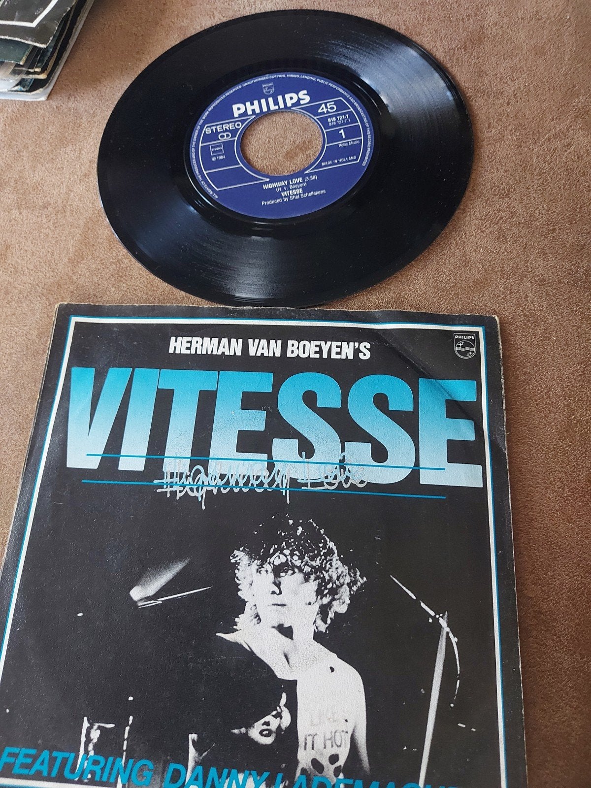 Vitesse - Highway Love / Dynamite 7 inch single, Gebruikt, Ophalen of Verzenden, EP, Rock en Metal