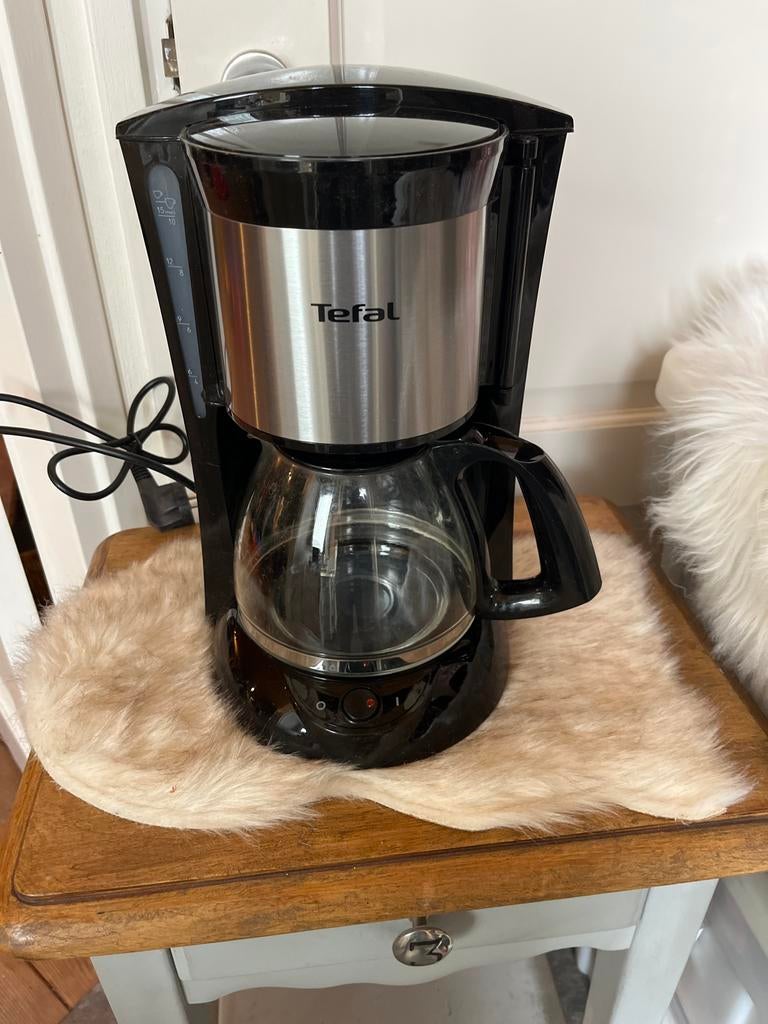 Tefal koffiezetapparaat, Witgoed en Apparatuur, Koffiezetapparaten, Ophalen, Gebruikt, 10 kopjes of meer, Koffiemachine