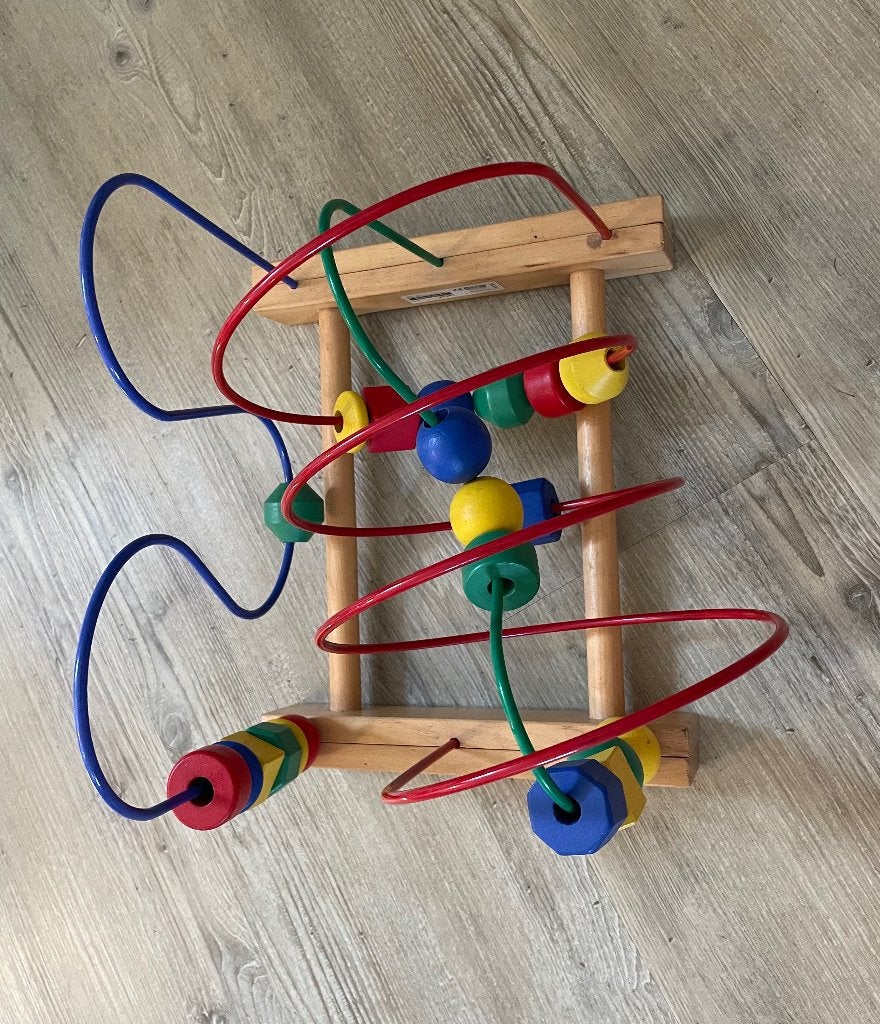 Houten kralenframe met kleurrijke kralen, Kinderen en Baby's, Speelgoed | Houten speelgoed, Ophalen, Gebruikt, Overige typen