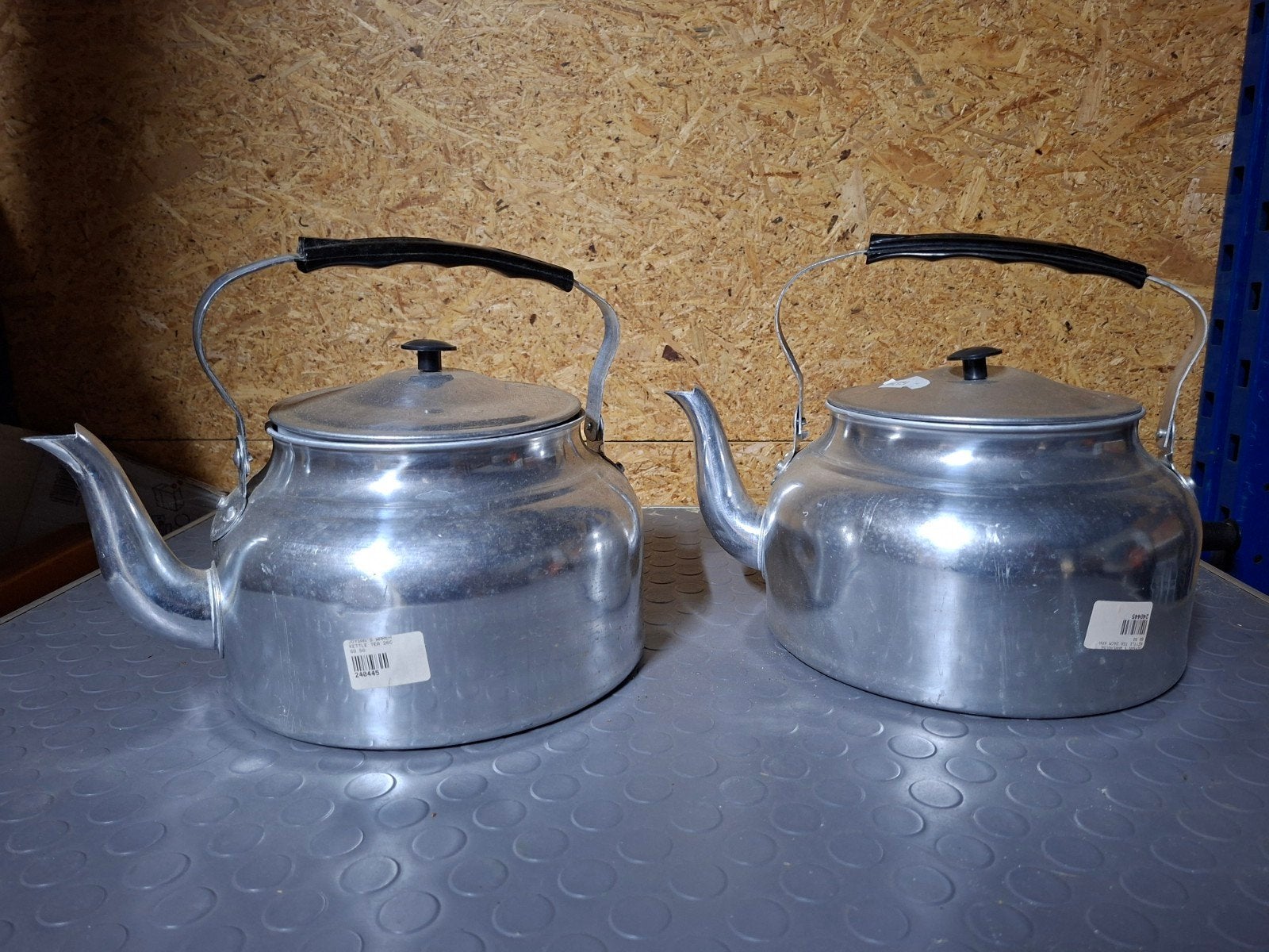 2 nieuwe grotere fluitketels, Nieuw, Ophalen of Verzenden, Nvt, Nvt