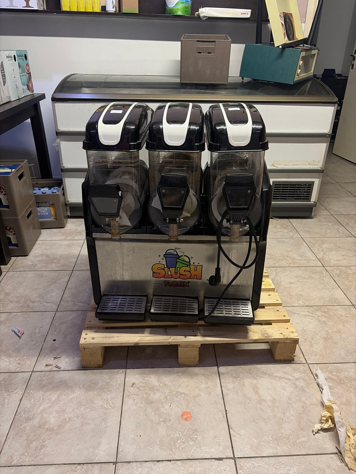 Slushmachine met 3 reservoirs van 10 L, Ophalen, Gebruikt, Overige typen