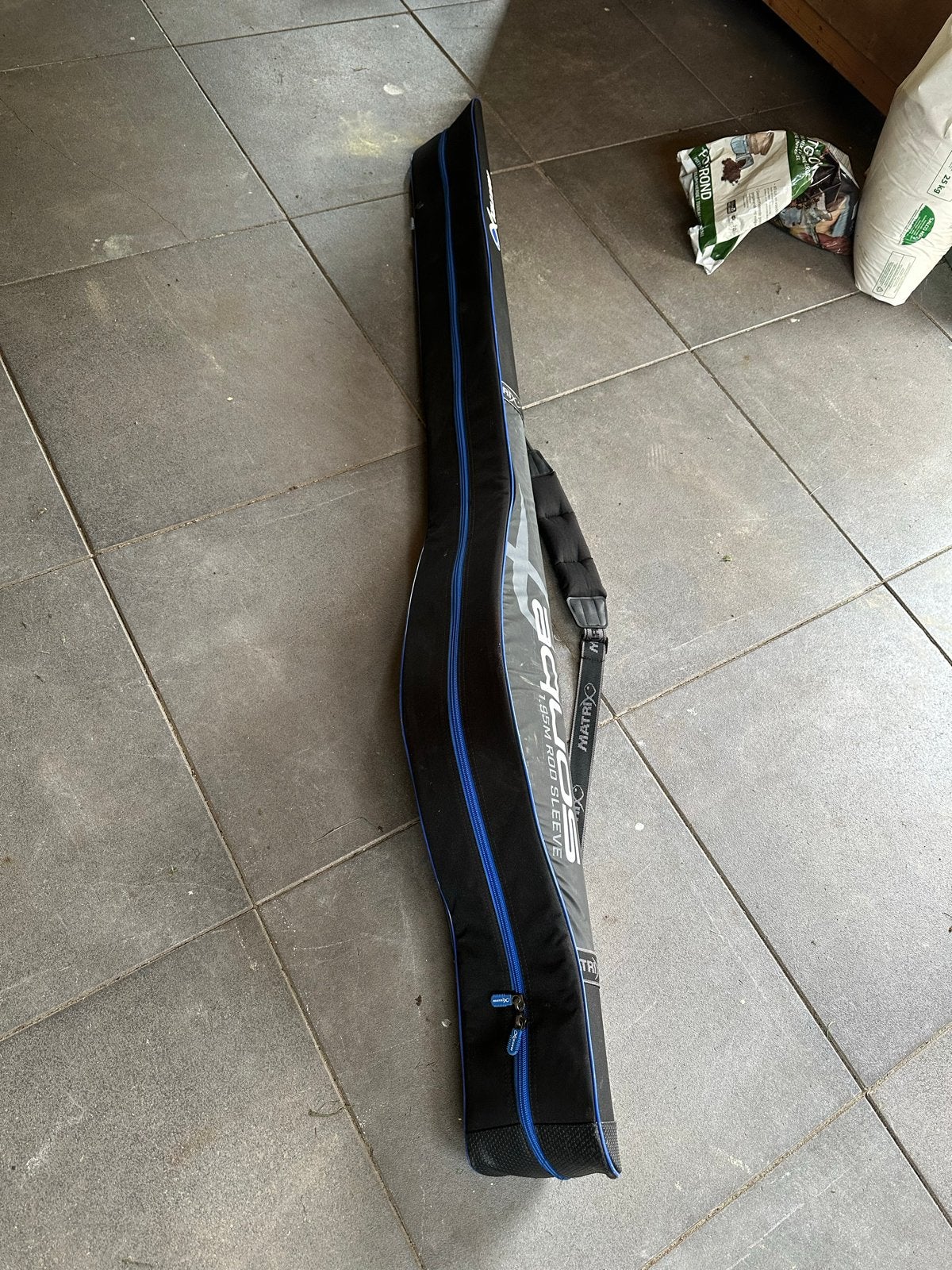 Matrix Aquos 1.95M Rod Sleeve - Hengelhoes, Watersport en Boten, Ophalen, Gebruikt, Overige typen