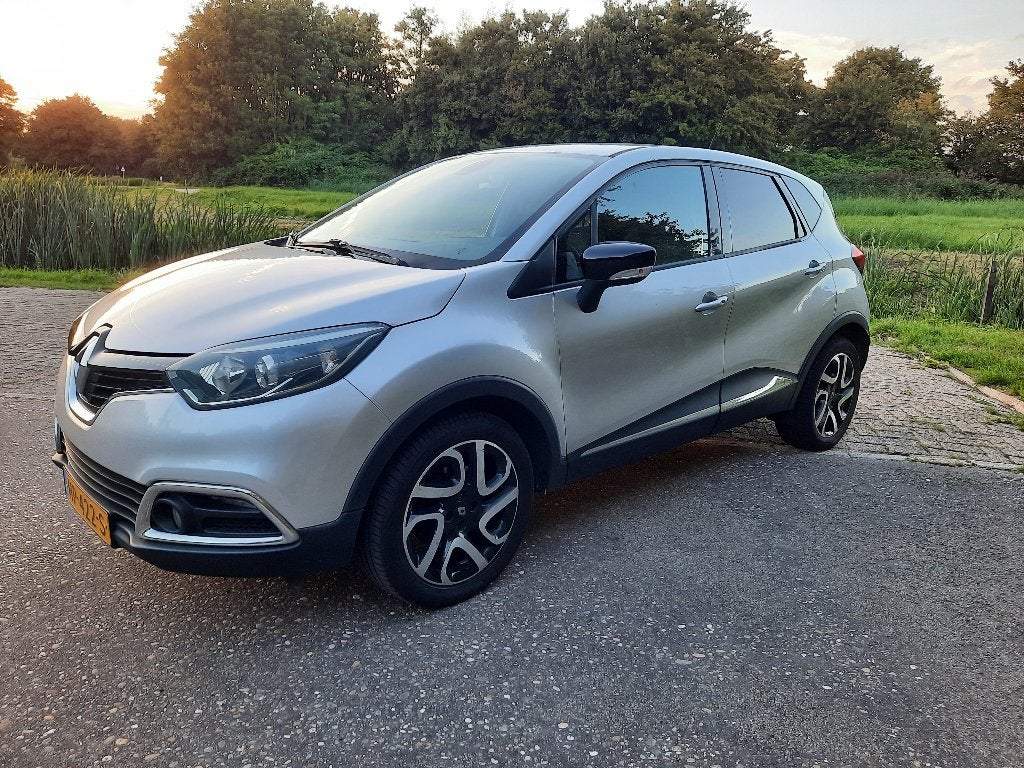 Renault Captur 1.5 DCI 90 2015 Grijs navi,airco, Auto's, Voorwielaandrijving, 1145 kg, Zwart, 4 cilinders
