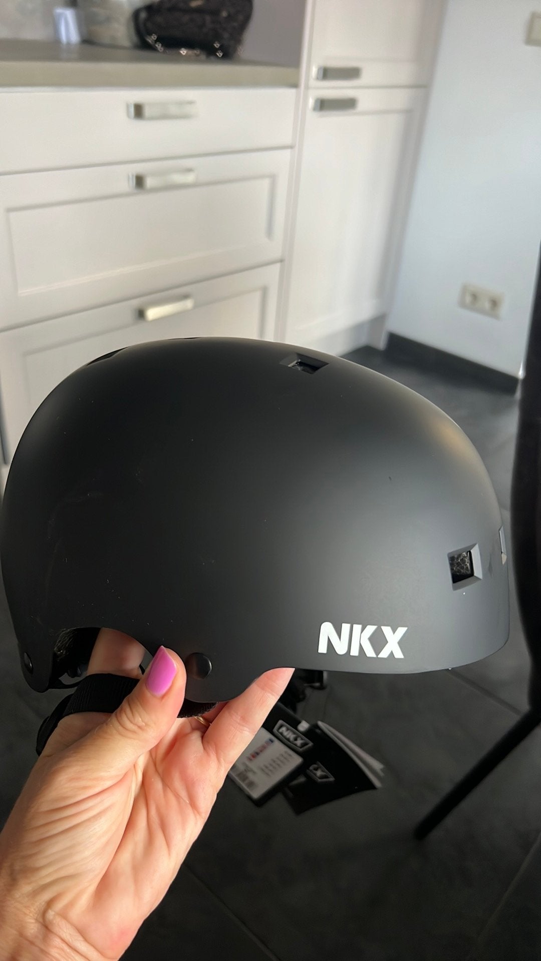 NKX helm / kniebeschermer, Sport en Fitness, Skateboarden, Ophalen of Verzenden, Nieuw, Bescherming