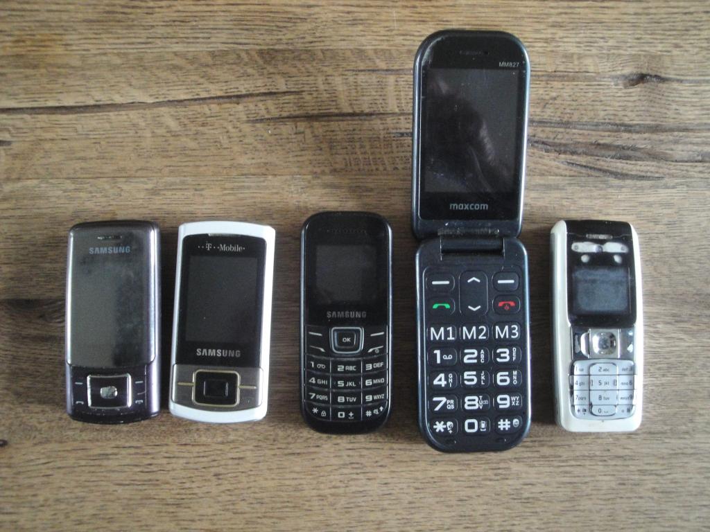 5 Mobieltjes in één koop, Ophalen of Verzenden, Gebruikt, Overige typen, Overige merken