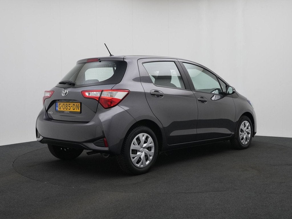 Toyota Yaris 1.0 VVT-i Active ||achteruitrijcamera/ Auto. Ai, Auto's, Toyota, 12 maanden, Stof, 730 kg, Handgeschakeld