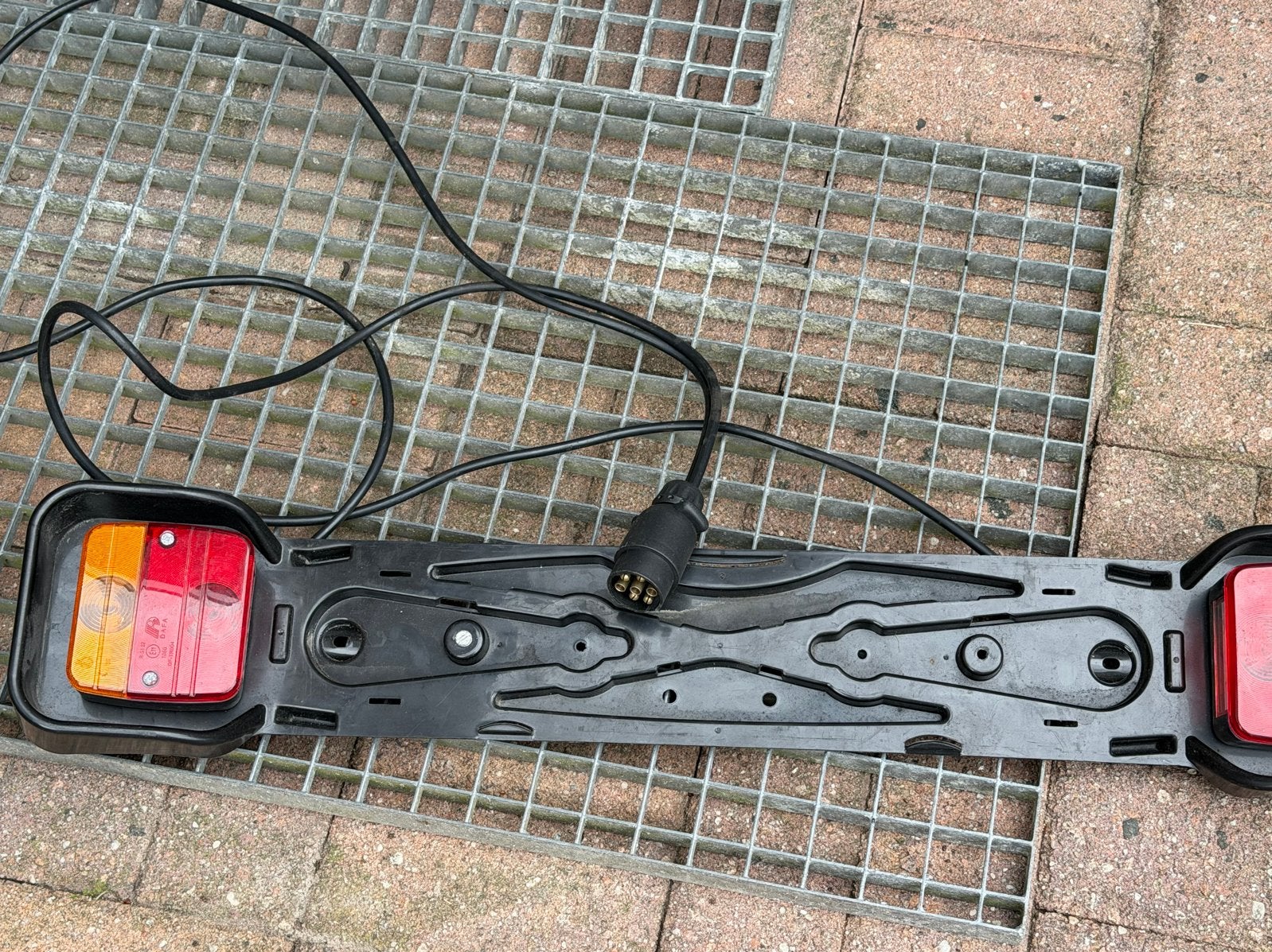 Kentekenplaathouder / Lichtbalk voor aanhanger of fietsendra, Ophalen, Gebruikt