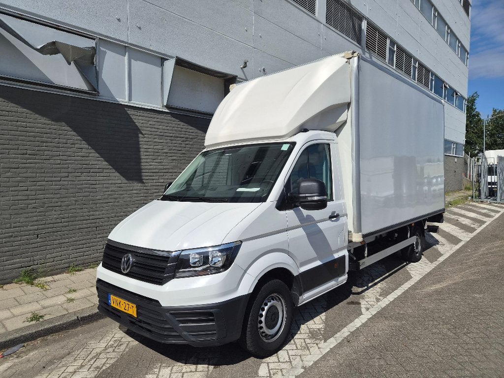 Volkswagen Crafter 2021 Wit met LAadklep, Volkswagen, Origineel Nederlands, Bedrijf, 2634 kg