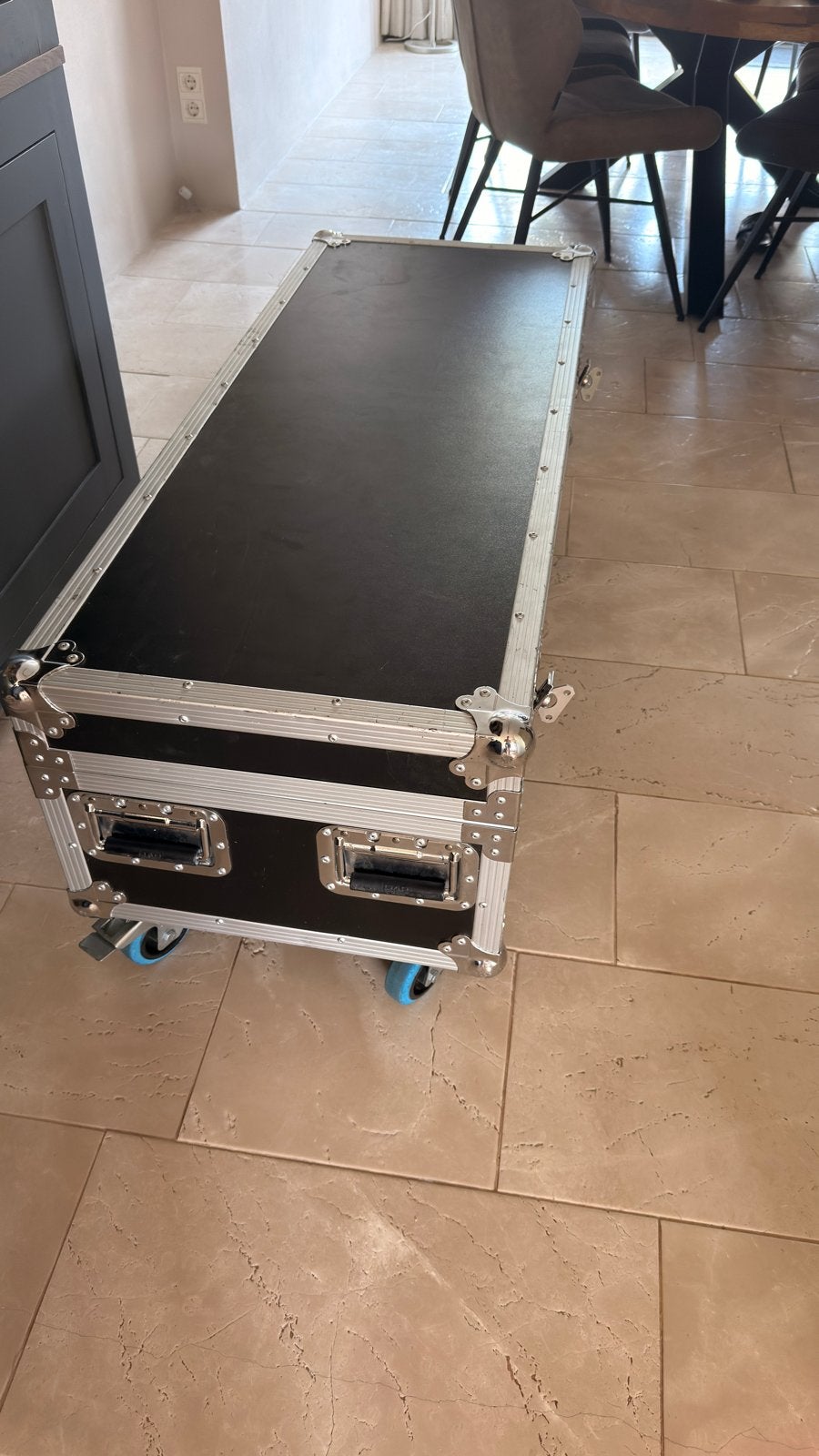 Flightcase met blauwe wielen (zonder lampen), Ophalen, Gebruikt, Overige instrumenten, Flightcase