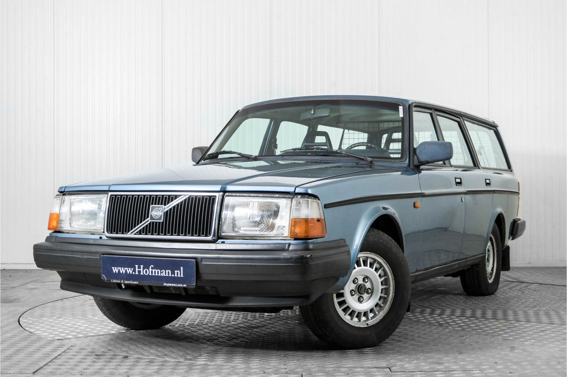 Volvo 240 2.1 GLI (bj 1983, automaat), Auto's, Volvo, Automaat, Lederen bekleding, Achterwielaandrijving, Gebruikt
