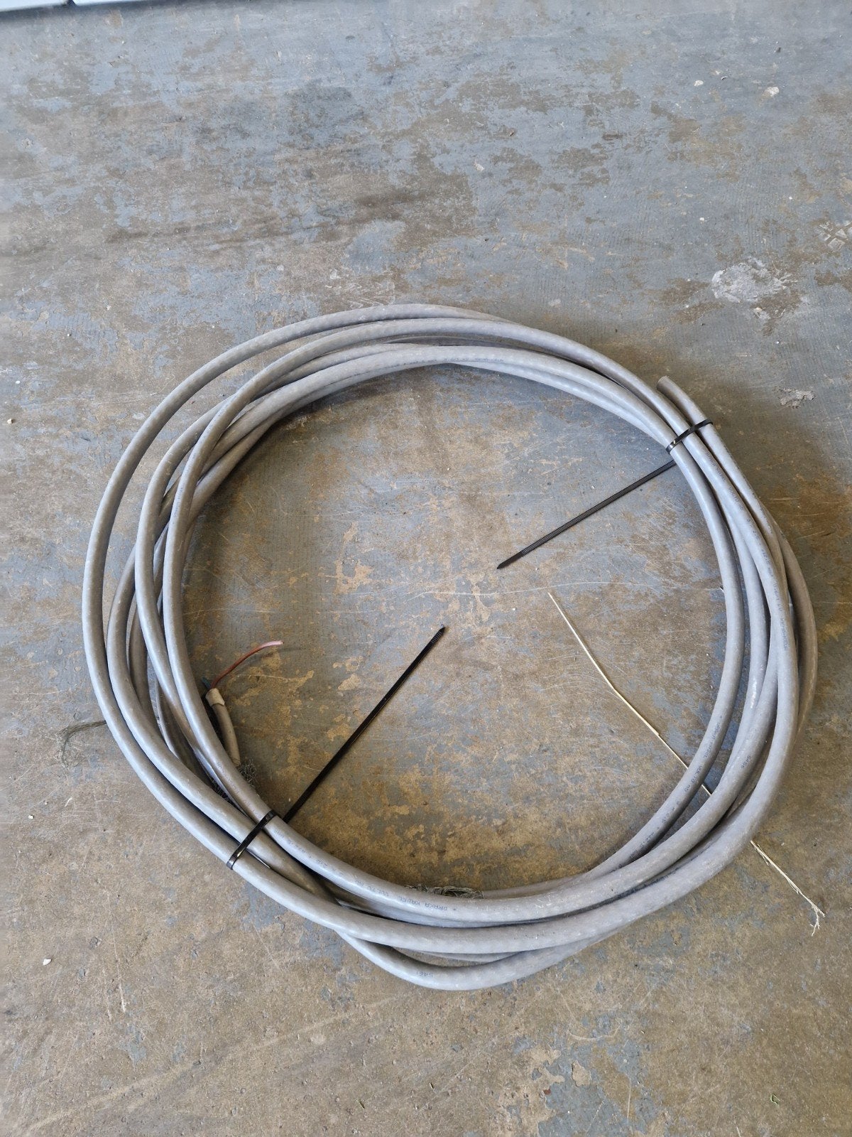 12.5  meter grondkabel, Doe-het-zelf en Verbouw, Elektra en Kabels, Ophalen of Verzenden, Kabel of Snoer
