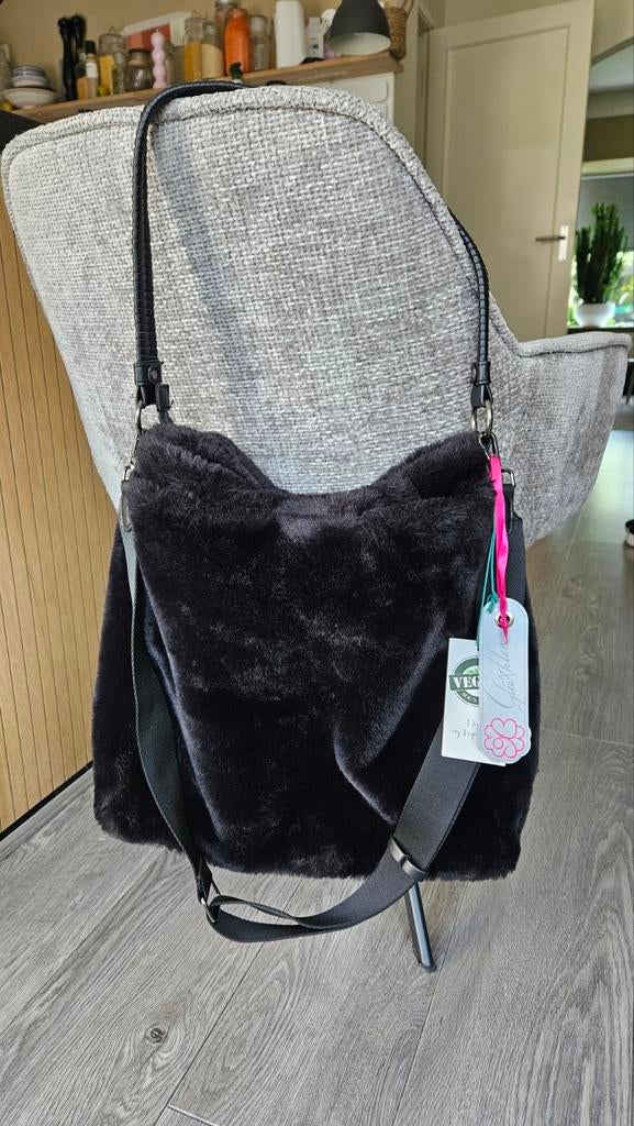 Gluxklee nep bont tas zwart, Sieraden, Tassen en Uiterlijk, Tassen | Damestassen, Ophalen of Verzenden, Nieuw, Zwart, Schoudertasje