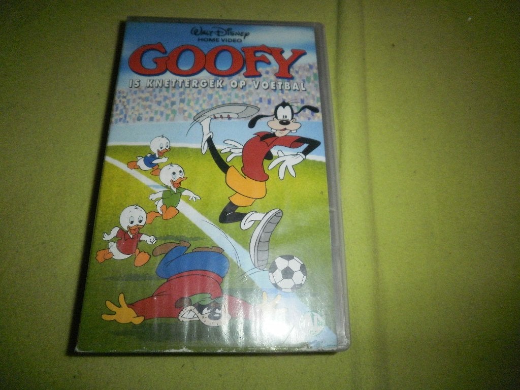 GOOFY IS KNETTERGEK OP VOETBAL! Disney Tekenfilm Op VIDEO!, Tekenfilm, Alle leeftijden, Ophalen of Verzenden, Zo goed als nieuw