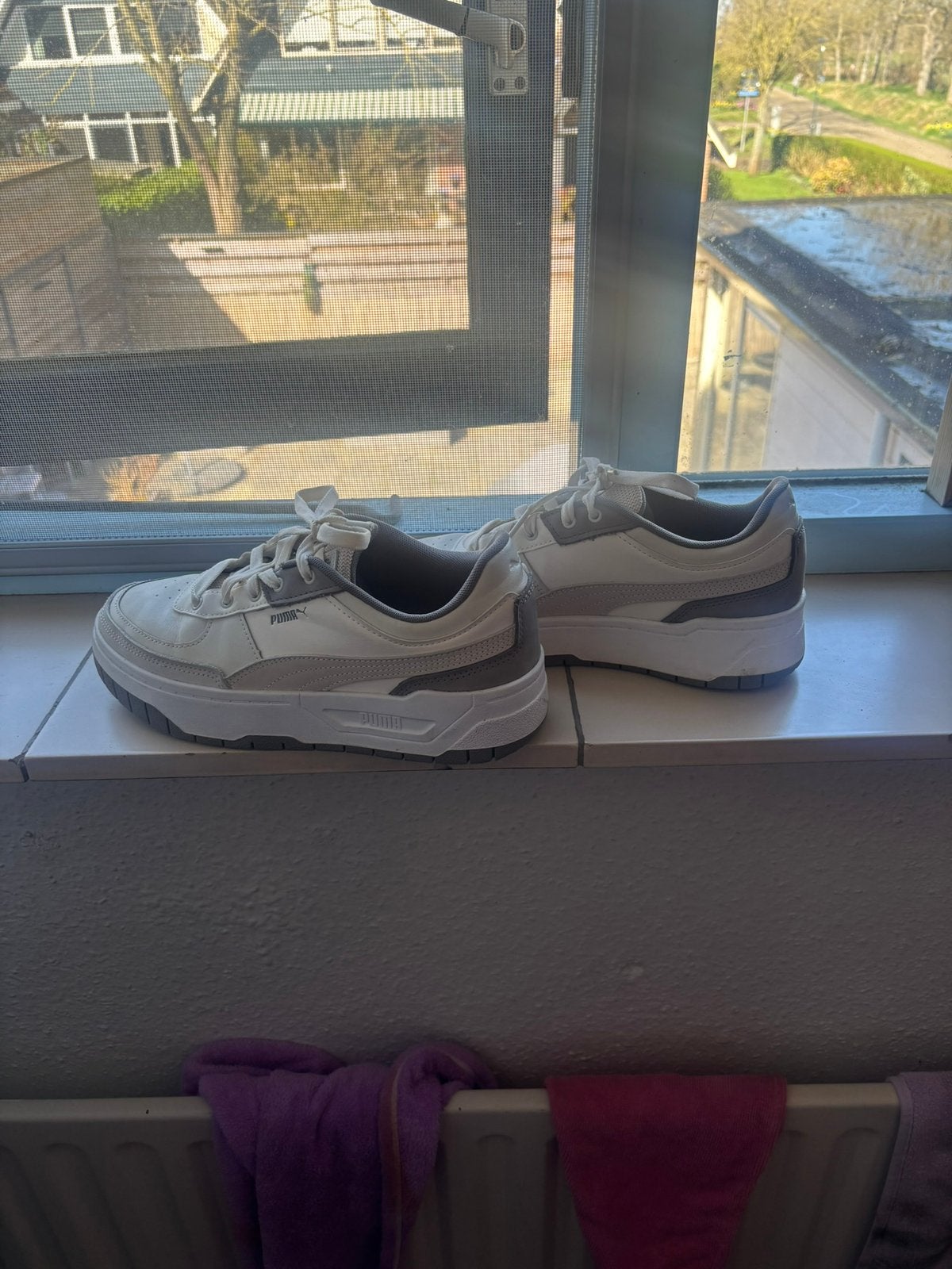Puma sneakers maat 39, Wit, Ophalen of Verzenden, Sneakers of Gympen, Zo goed als nieuw