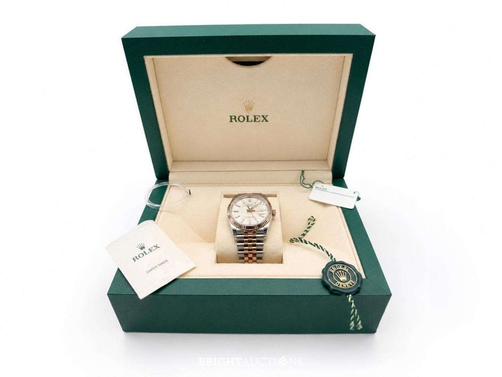 Rolex Datejust - 126231 - Everose Goud/Staal - Fluted Motif, Staal, Rolex, Rolex, Polshorloge