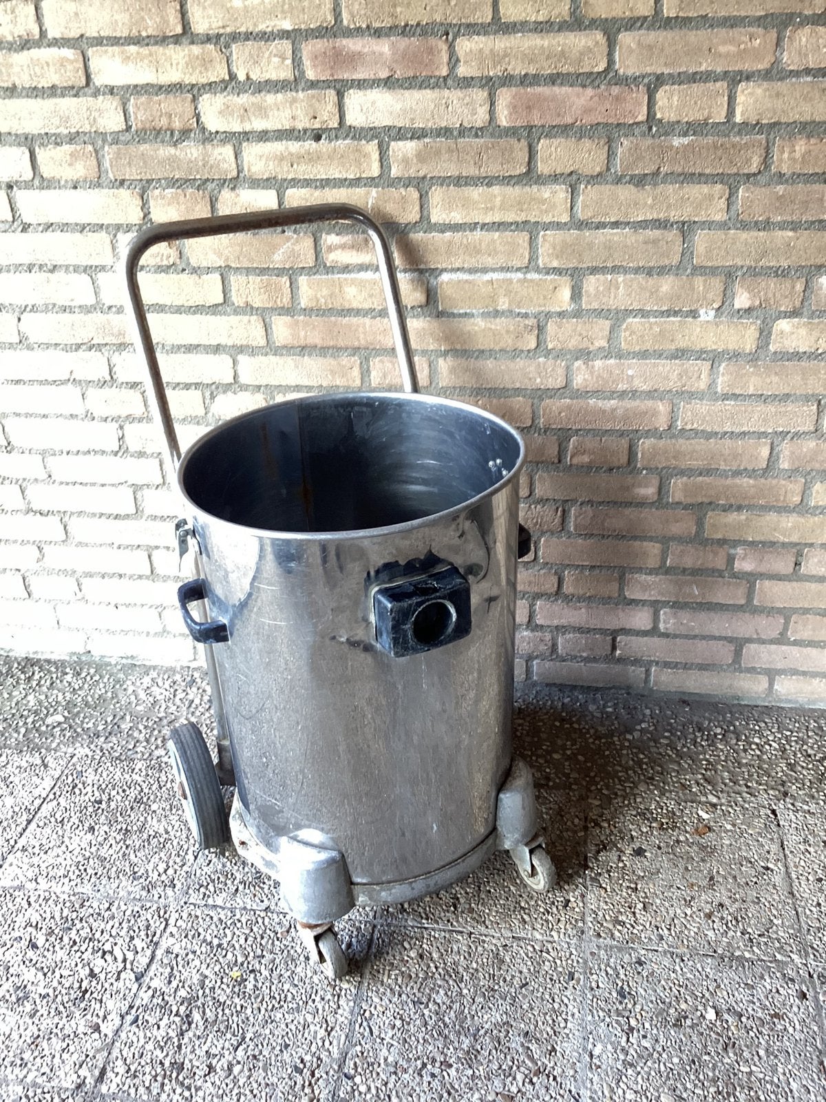 Grote waterton op wielen, ideaal voor tuin en volkstuin, 150 liter of meer, Ophalen