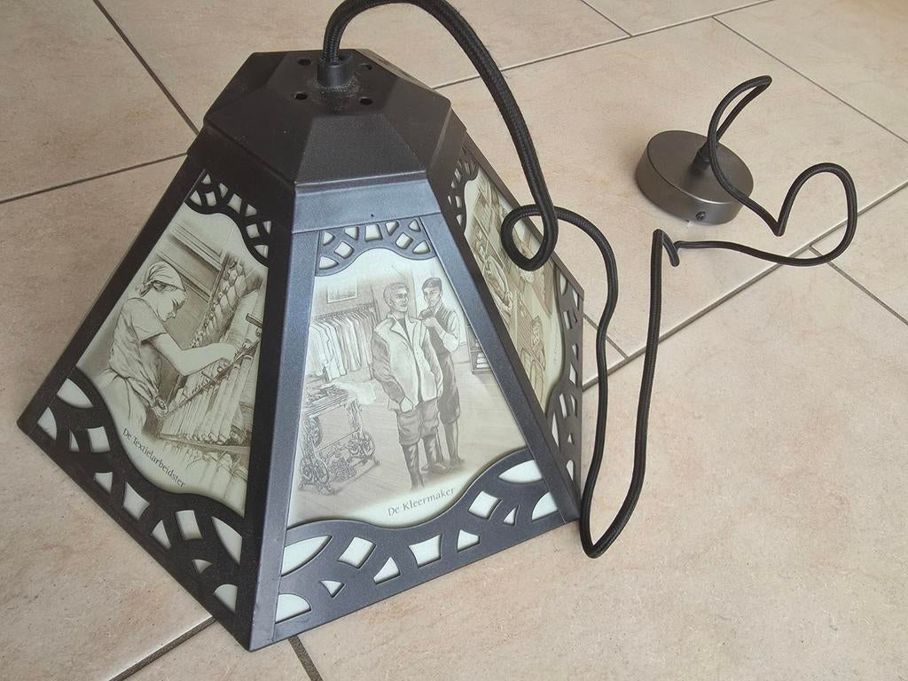 Vintage hanglamp met ambachtelijke afbeeldingen, Huis en Inrichting, Lampen | Hanglampen, Overige materialen, Nieuw, Ophalen of Verzenden