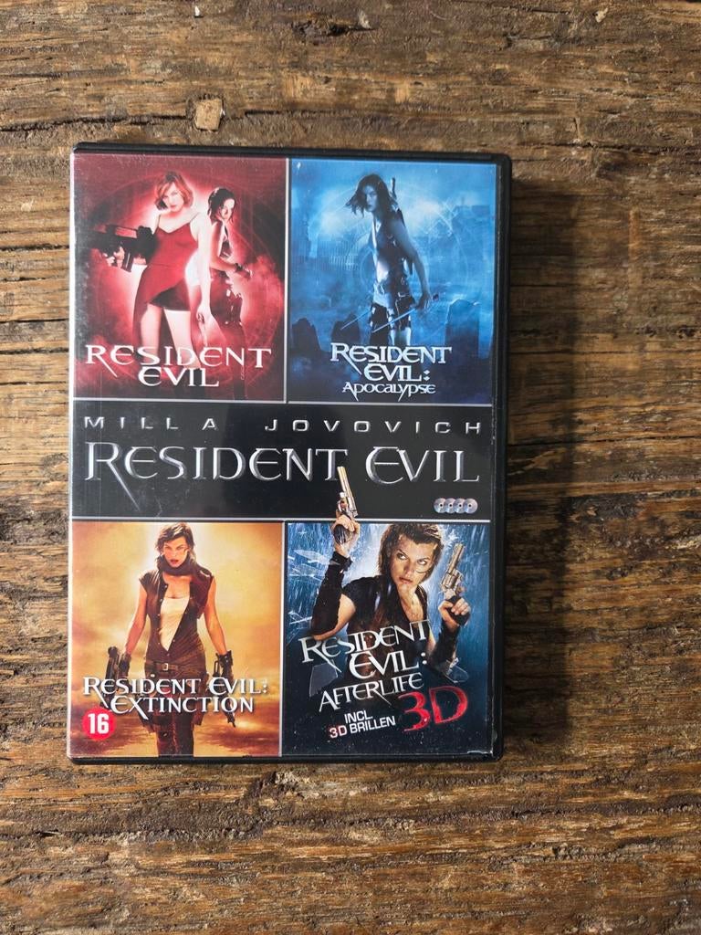 Resident Evil 1-4 Boxset DVD - Milla Jovovich, Cd's en Dvd's, Gebruikt, Vanaf 16 jaar, Boxset, Ophalen of Verzenden