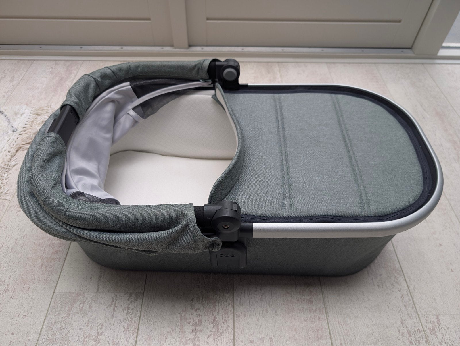 UPPAbaby Vista V2/Cruz V2 Reiswieg (bassinet) kleur Gwen, Ophalen, Gebruikt, Kinderwagen, Overige merken