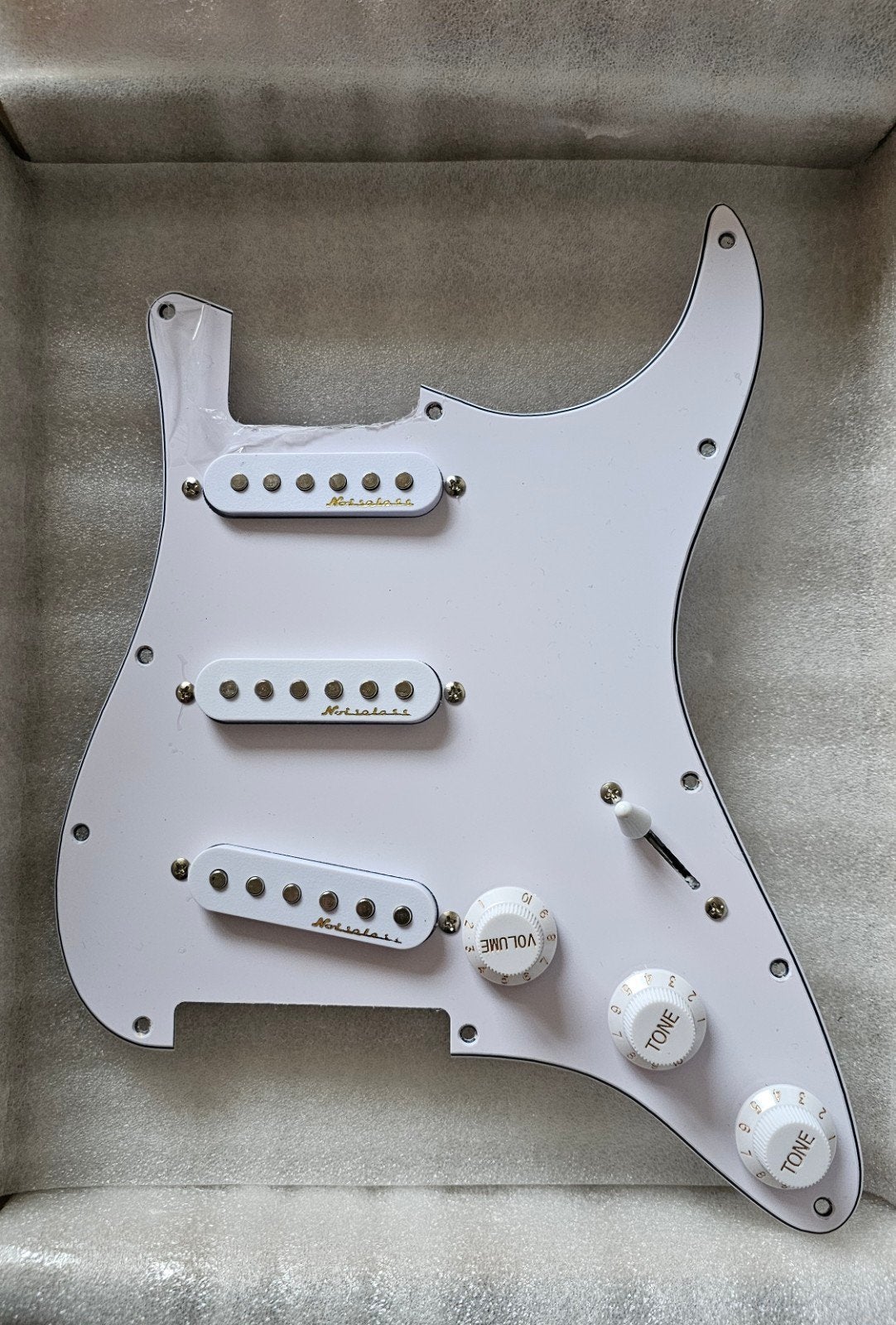 Loaded pickguard (slagplaat) stratocaster - nieuw, Ophalen of Verzenden, Nieuw, Elektrische gitaar
