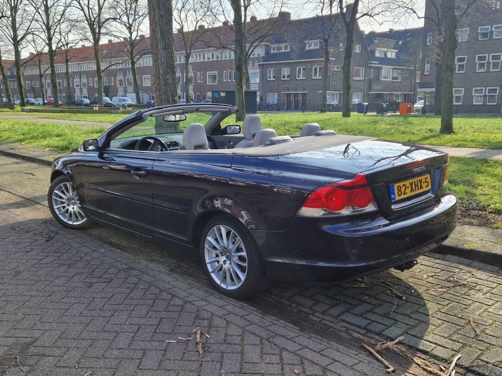 Volvo C70 2.4 170PK Momentum Geartronic 2006 Blauw, C70, Beige, 525 kg, Cabriolet
