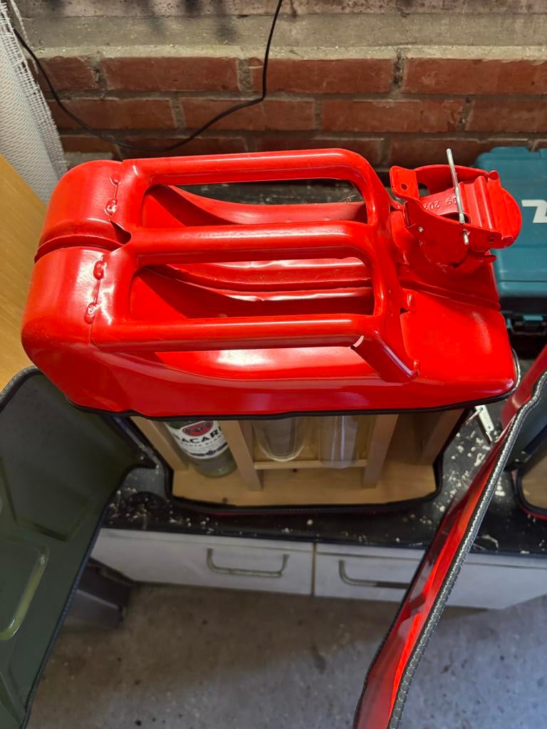 Minibar Jerrycan 20 liter - leuk voor veranda of bar, Huis en Inrichting, Woonaccessoires | Overige, Gebruikt, Ophalen of Verzenden