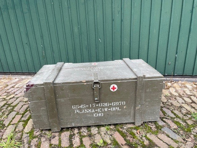 Houten legerkist, Ophalen, Landmacht, Nederland, Kist of Geocache