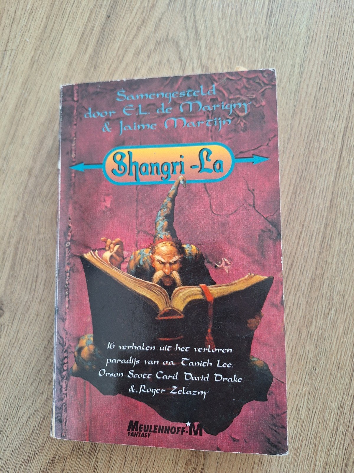 Shangri-La: Verhalen van verschillende meesters van de fanta, Ophalen of Verzenden, Tanith Lee, Orson Scott Card. David Drake. Roger Zelazny