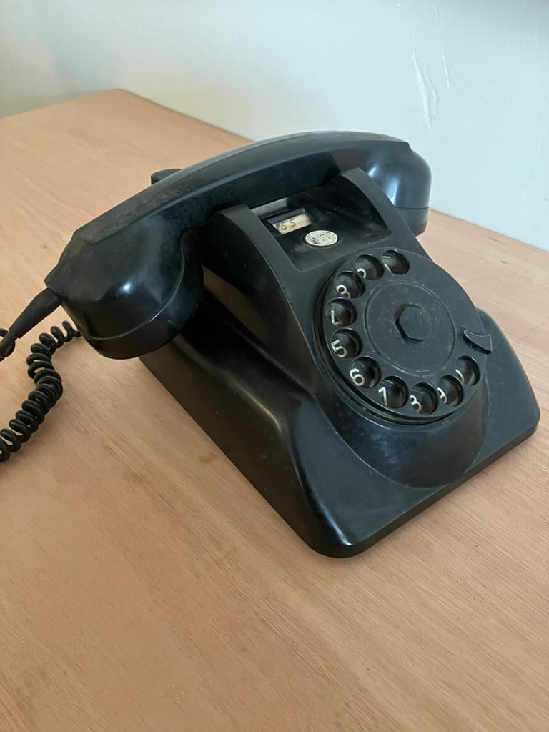 Bakelieten telefoon., Telecommunicatie, Vaste telefoons | Niet Draadloos, Ophalen of Verzenden, Gebruikt, Met draaischijf
