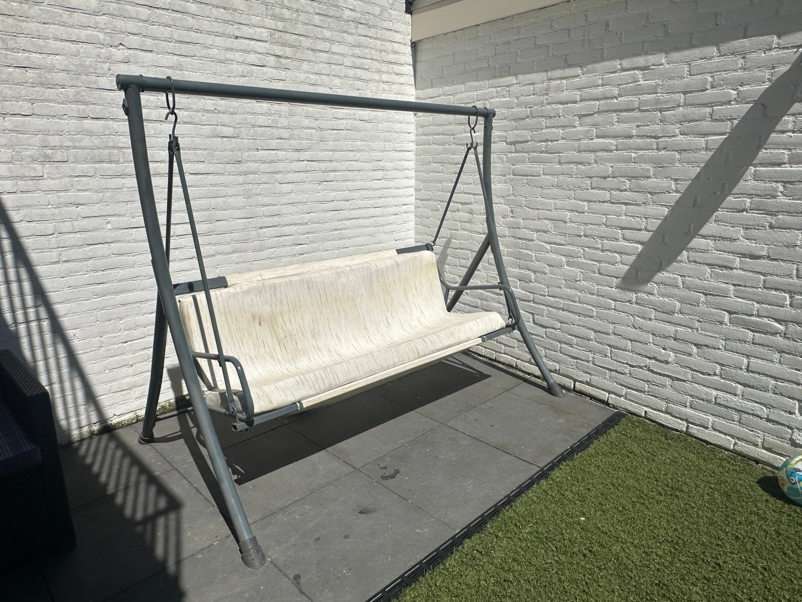 Schommel bank voor tuin zonder roest, Tuin en Terras, Tuinbanken, Ophalen of Verzenden, Zo goed als nieuw, Metaal