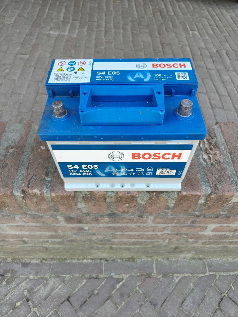 Accu Bosch 12V 60 Ah 640A EFB (AGM), Ophalen of Verzenden, Nieuw