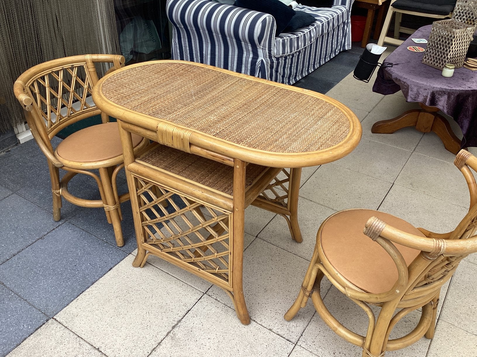vintage rotan bistro setje tuinset , tafel met 2 stoelen., Zo goed als nieuw, 75 cm of meer, Ovaal, Ophalen