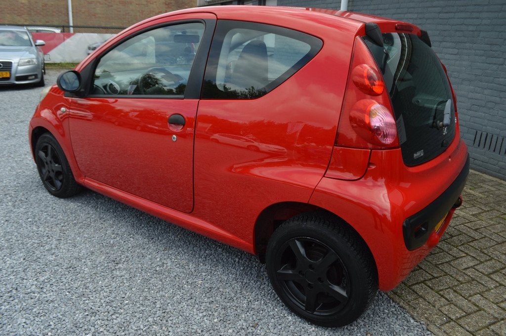 Peugeot 107 1.0-12V XR Stuurbekrachtiging Jaar APK Garantie, Voorwielaandrijving, Airbags, Stof, Gebruikt
