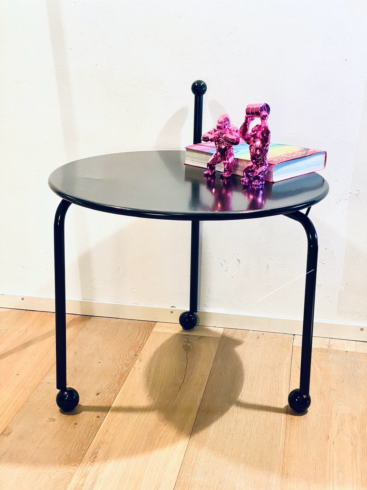 Ikea design - ontwerp van Tord Bjorklund - bijzettafel -1986, Minder dan 55 cm, Metaal of Aluminium, Rond, Ophalen of Verzenden