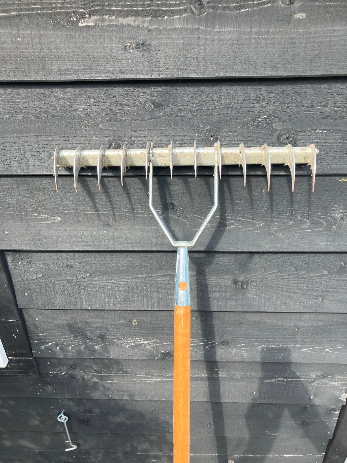 Verticuteerhark met houten steel / 2x gebruikt, Tuin en Terras, Ophalen, Gebruikt, Hark
