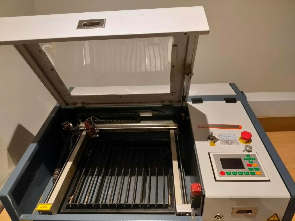 CO2 lasermachine, Ophalen, Gebruikt