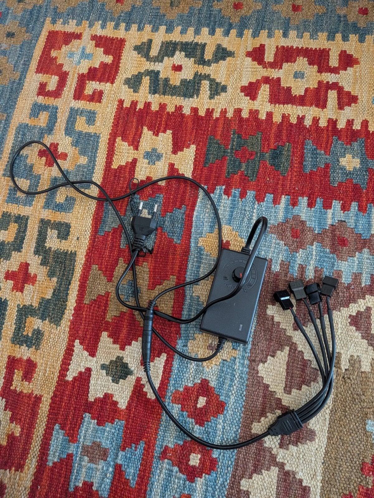 Joycabin PWM Ventilator Controller 3-12V met 4-weg Splitter, Ophalen of Verzenden, Zo goed als nieuw