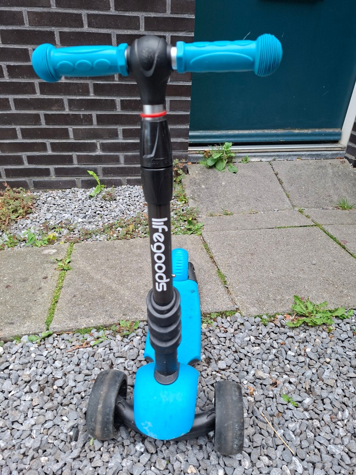 Gebruikte step met lichtgevende wieltjes, Fietsen en Brommers, Steps, Ophalen, Gebruikt, Gewone step, Lifegoods