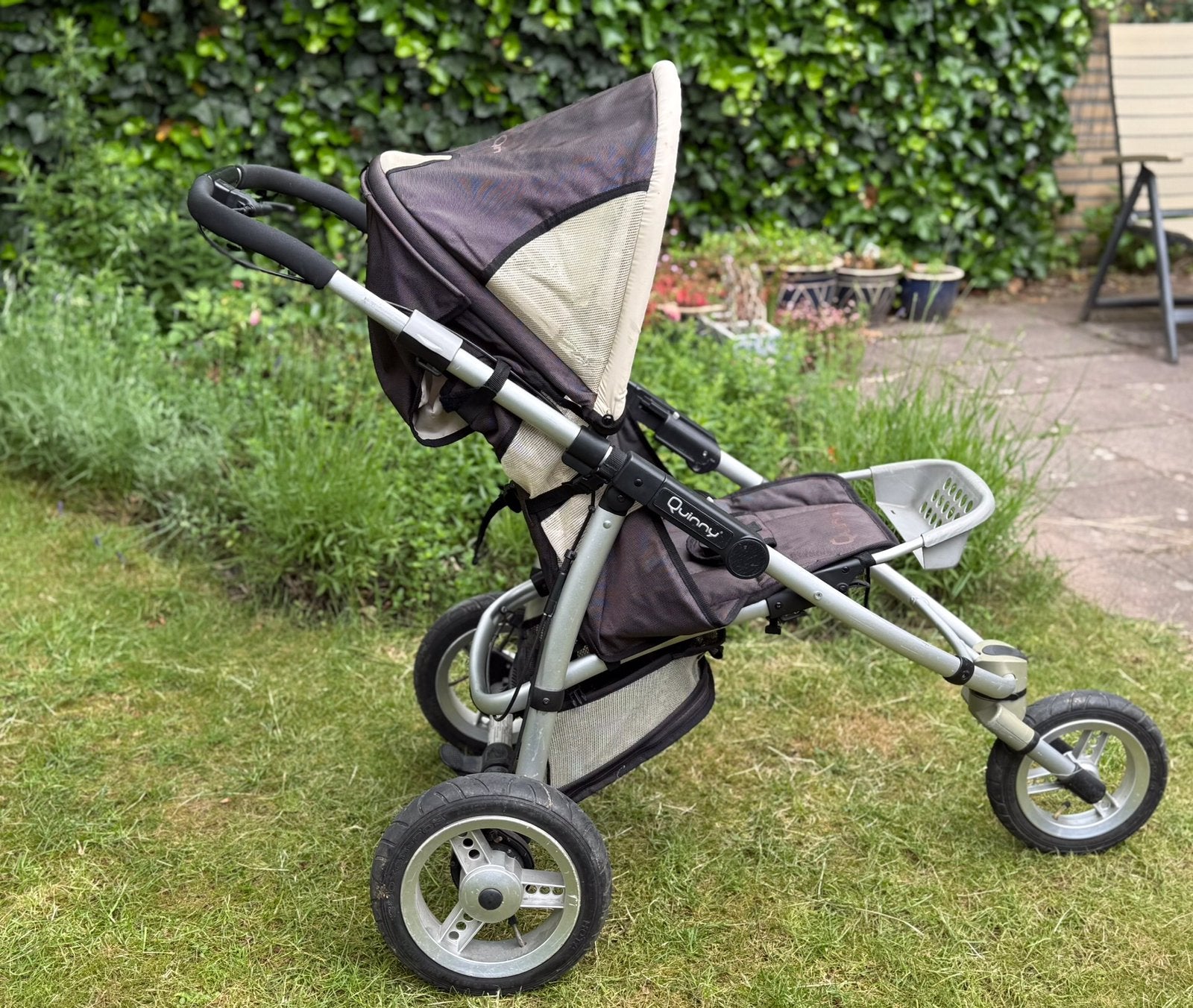 Quinny speedy kinderwagen, Kinderen en Baby's, Kinderwagens en Combinaties, Ophalen, Gebruikt, Quinny, Verstelbare duwstang
