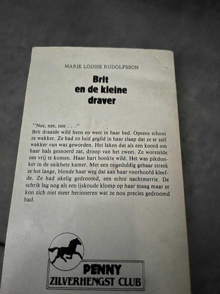 Brit en de kleine draver, Ophalen of Verzenden, Gelezen, Fictie algemeen