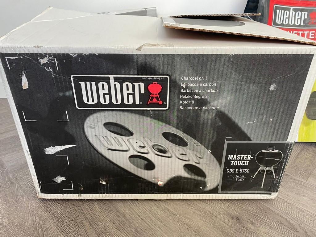 Weber master touch GBS E-5750 houtskoolbarbecue 57 cm zwart, Tuin en Terras, Houtskoolbarbecues, Ophalen, Nieuw, WEBER, Met accessoires