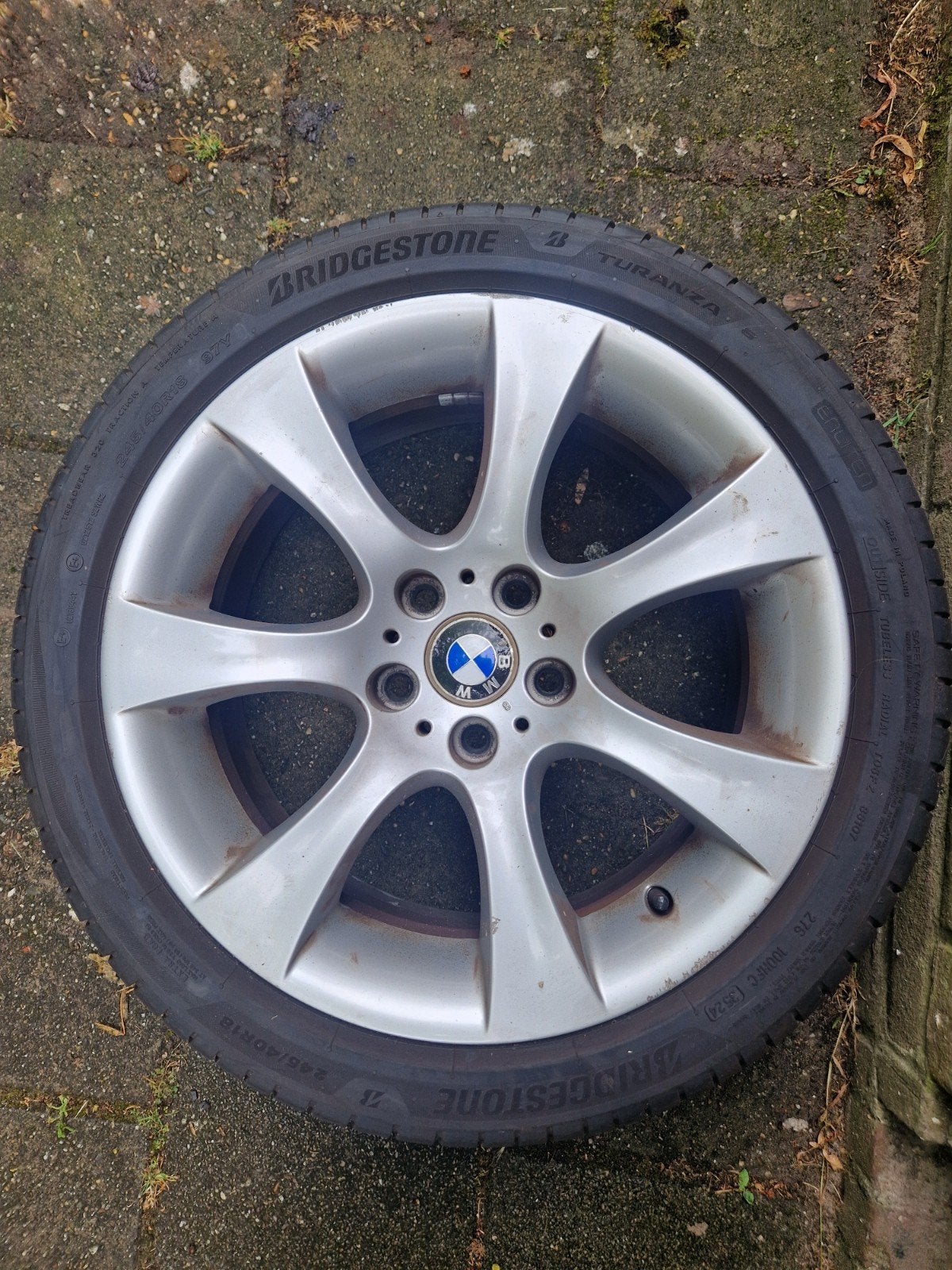 BMW E60/E61 5 serie velgen met Bridgestone banden 245/40R18, Ophalen, 18 inch, Banden en Velgen, Personenwagen