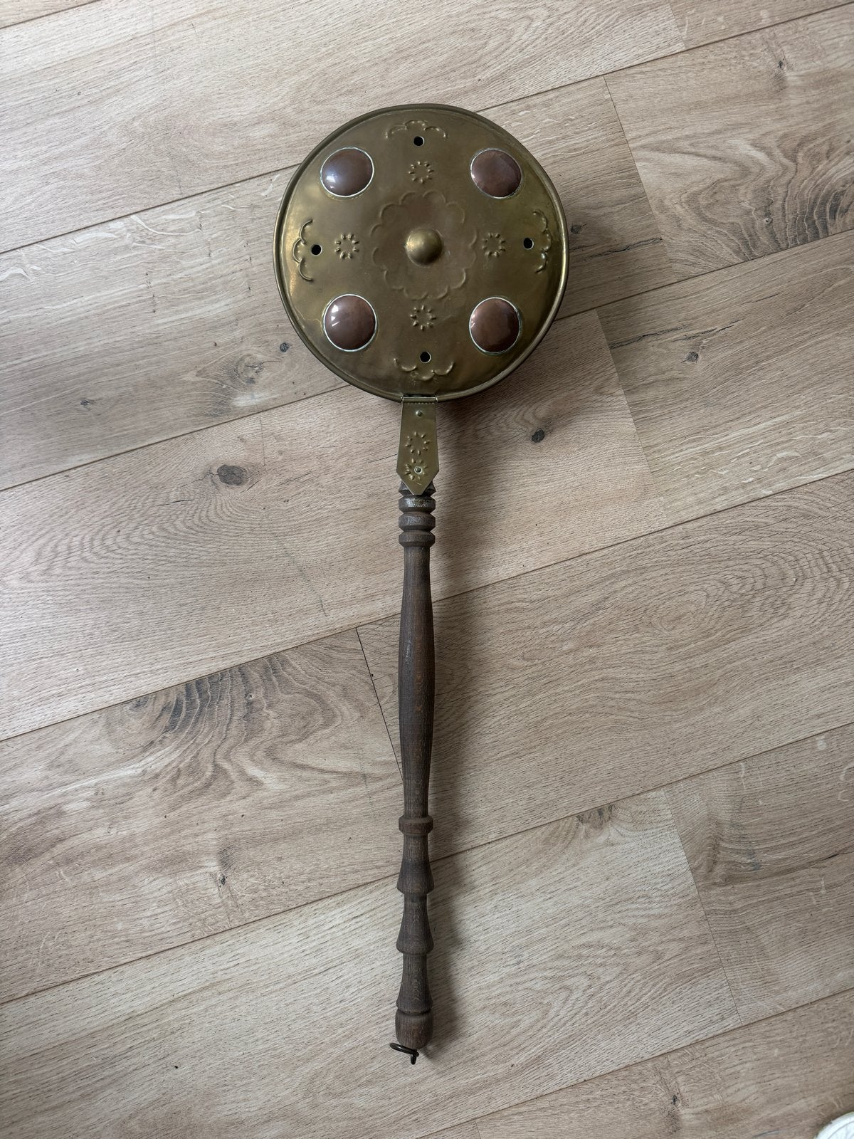 Antieke koperen beddenpan met houten steel, Antiek en Kunst, Ophalen, Koper